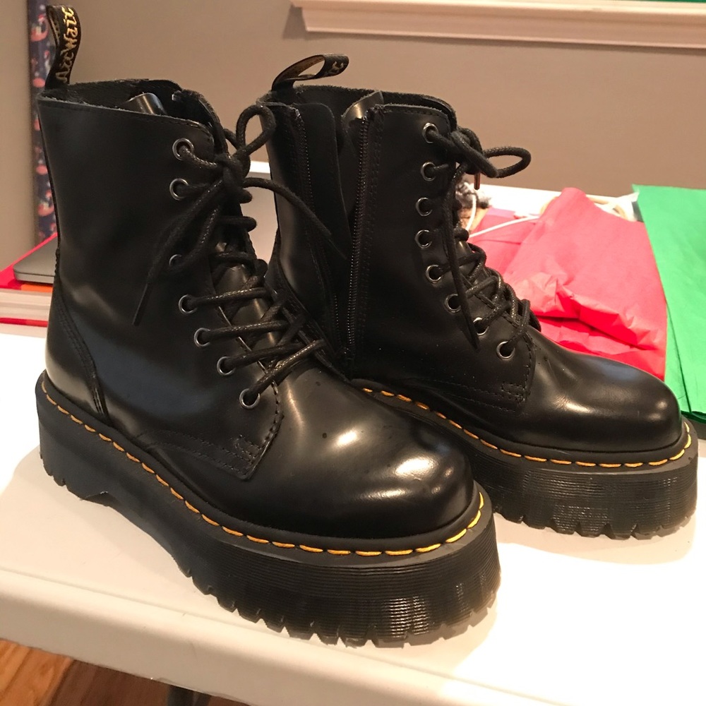 Dr.Martens Jadon boots